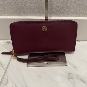 Tory Burch Robinson Continental Wallet Purple